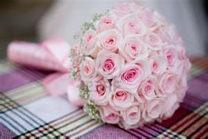 Wedding Inspirations: Bouquets of Roses