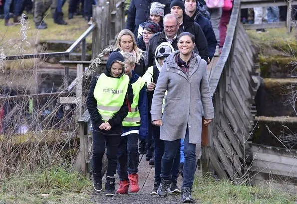 Crown Princess Victoria hiking of 2017 in Glaskogen Nature Reserve Värmland. Victoria wore wool coat fashion