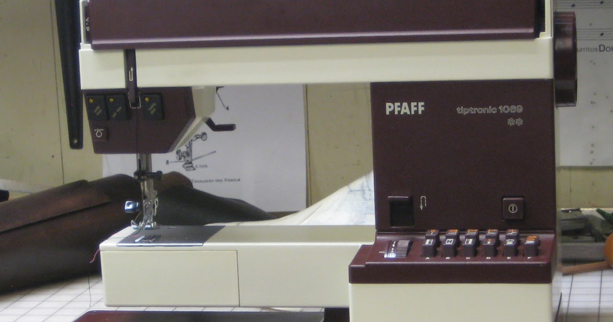 MI Vintage Sewing Machines Pfaff Tiptronic 1069 (1980's)