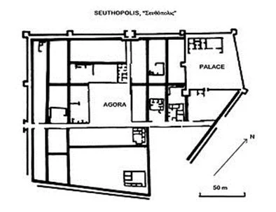 Distribuţia spaţiilor construite, decopertate în 1948-54, în interiorul zidurilor la Seuthopolis