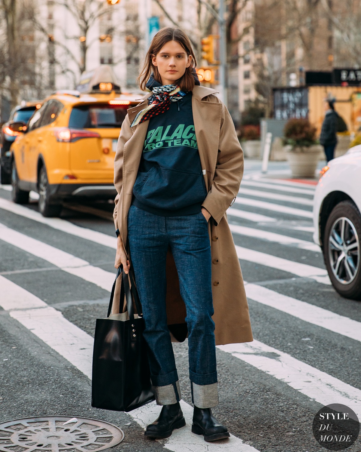 La importancia de la frivolidad ME PASO EL DIA COMPRANDO