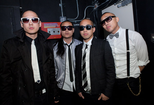 Far movement. Far movement. Movements группа. Movements группа. группа far east movement.