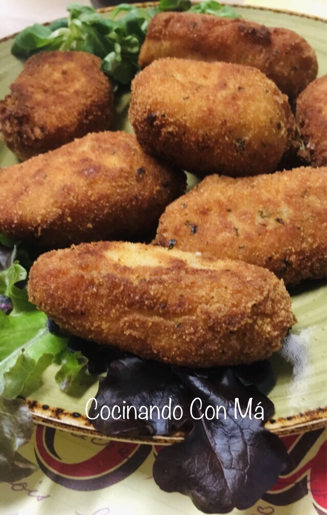 Croquetas o albondigas de bacalao