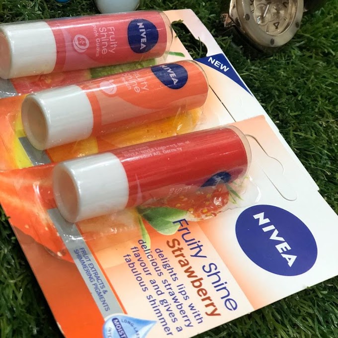 Nivea Fruity Shine Lip Balm, 4.8g