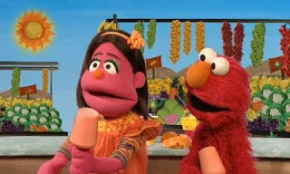 Elmo and Pilar finally manage to make a new popsicle. Melon popsicles. Sesame Street C is for Cooking