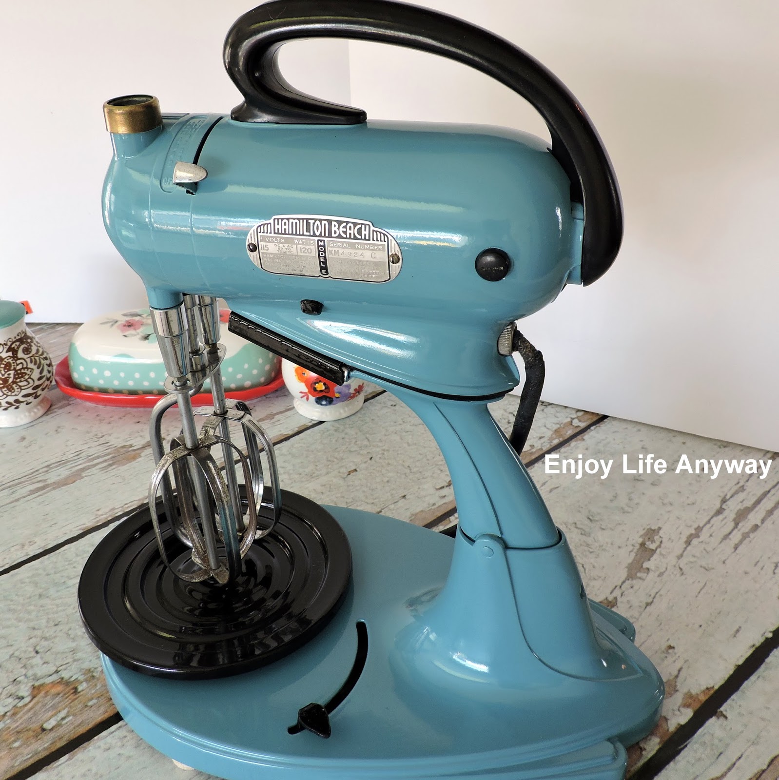 Vintage stand mixers from Kitchen-Aid, Hamilton Beach & more were