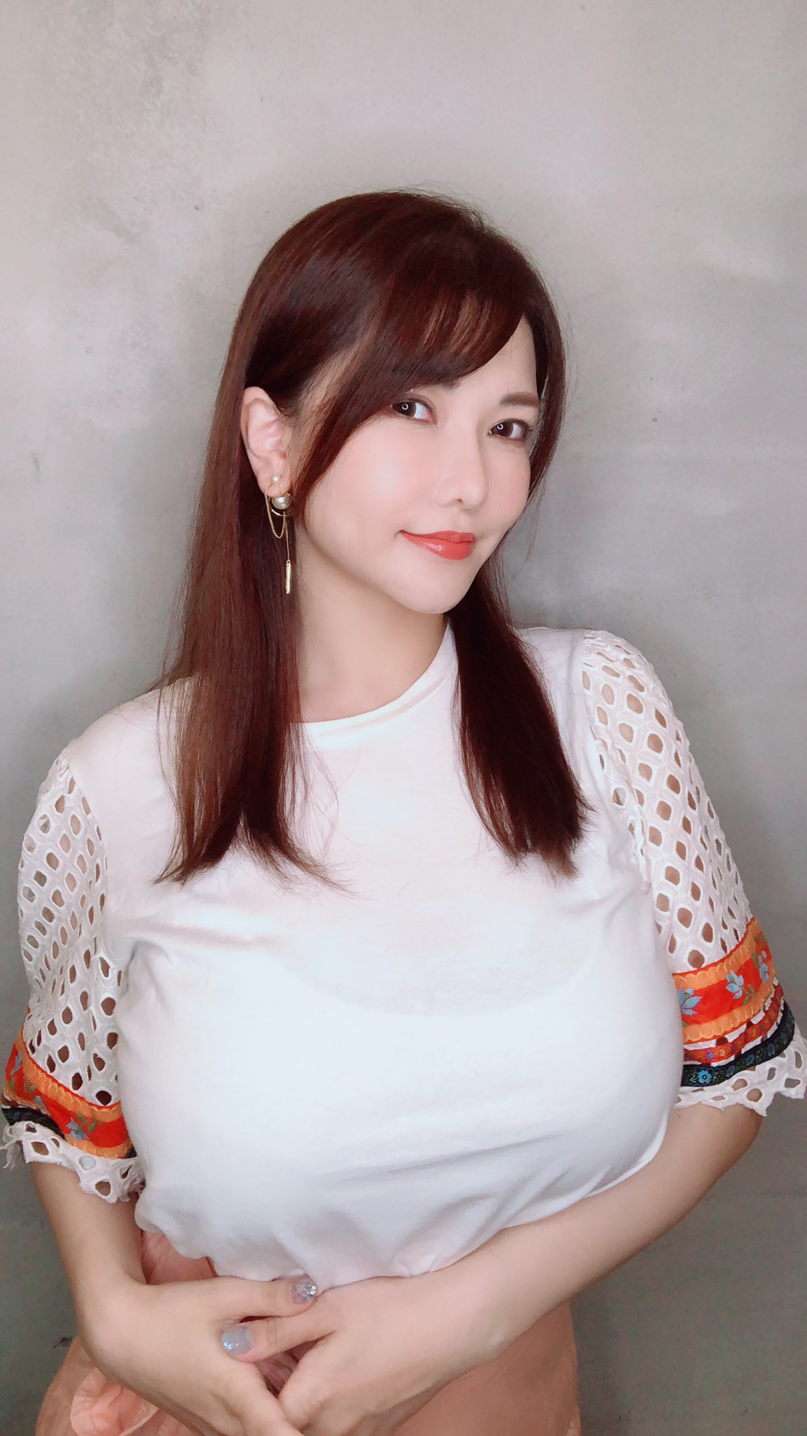 오키타 안리 가슴 근황 - 디쁠