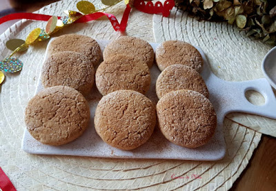 Mantecados de naranja y almendras