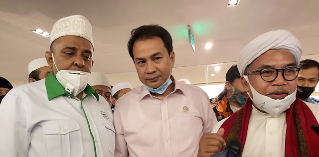 Berlangsung Tertutup, Pimpinan DPR Setujui Tuntutan Massa ANAK NKRI Soal RUU HIP Berlangsung Tertutup, Pimpinan DPR Setujui Tuntutan Massa ANAK NKRI Soal RUU HIP