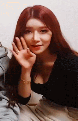 우주소녀 투메인보컬 피지컬