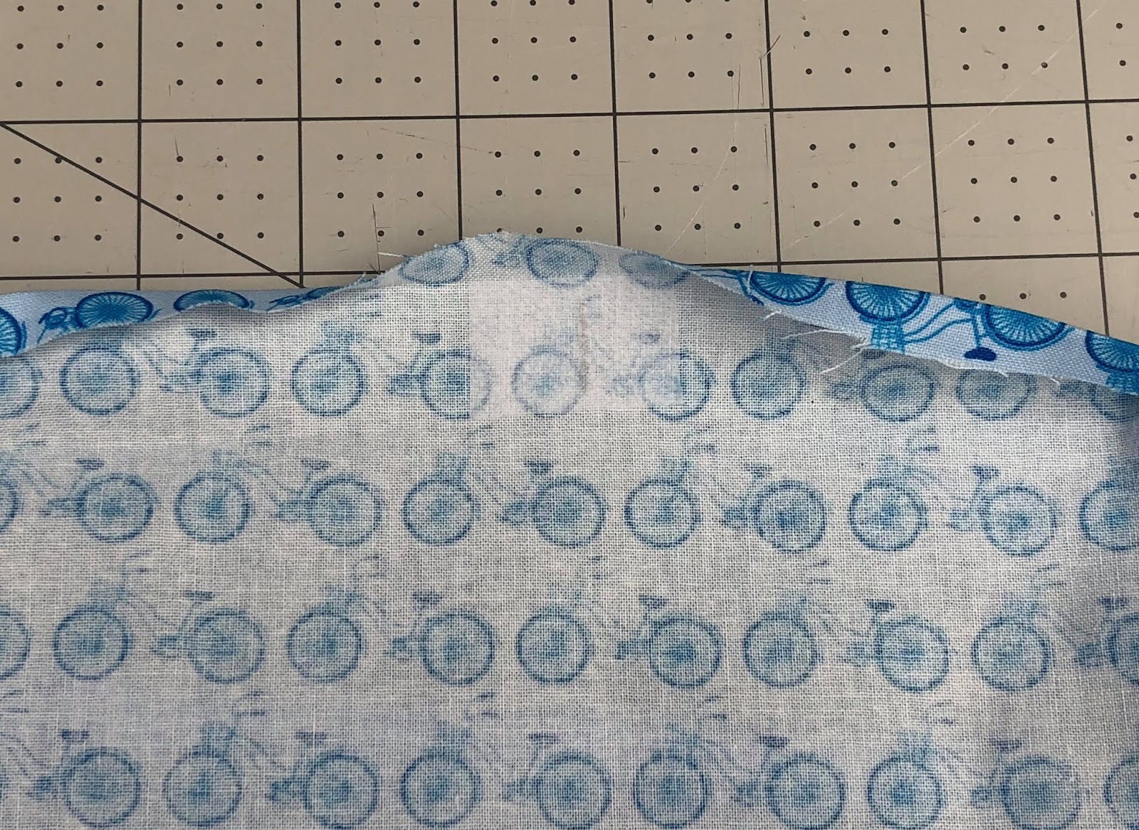 Create Kids Couture Make an Adjustable Waist Using Buttonhole Elastic