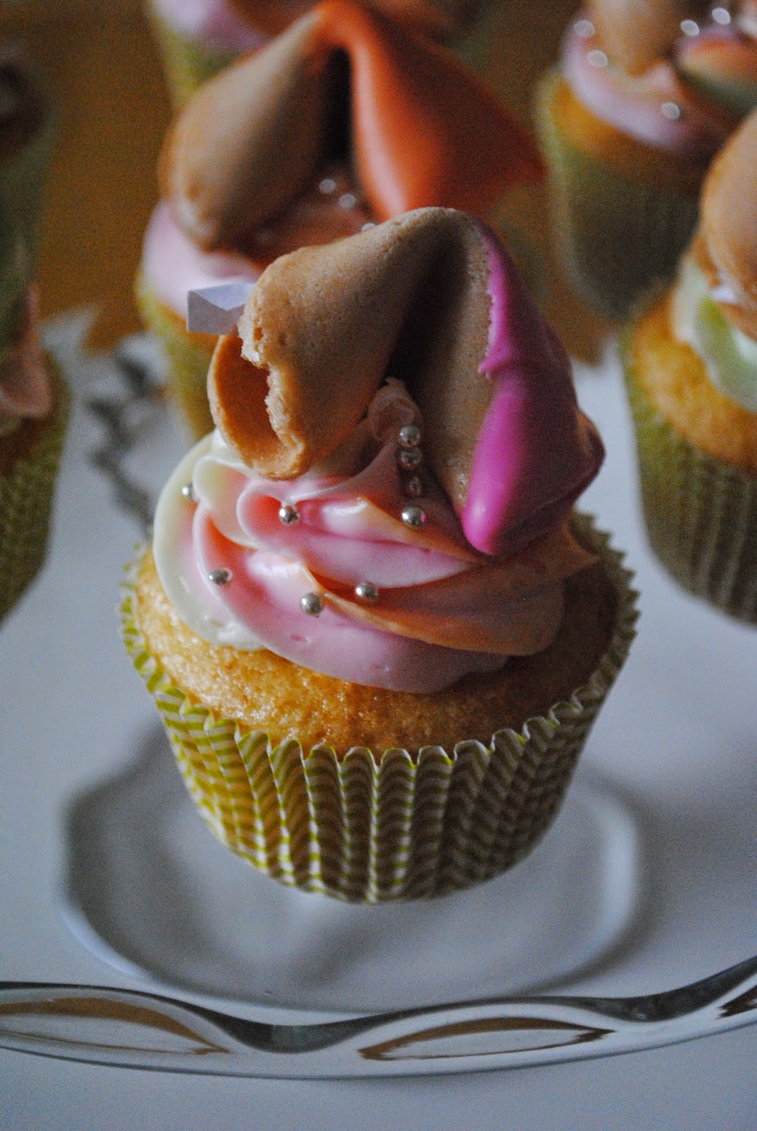 Juli Jacklin's Cupcakes Fortune Cookie Cupcakes