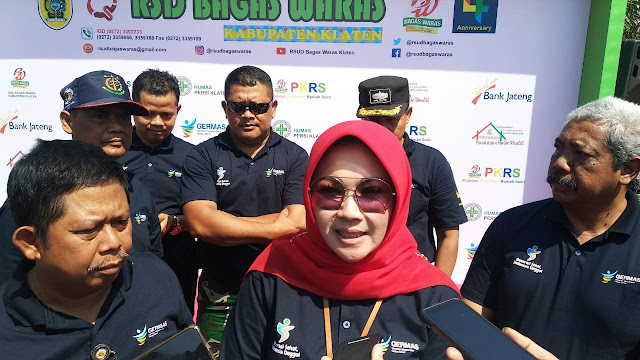 Wawancara Hj Sri Mulyani Bupati Klaten dengan Media Wawancara Hj Sri Mulyani Bupati Klaten dengan Media