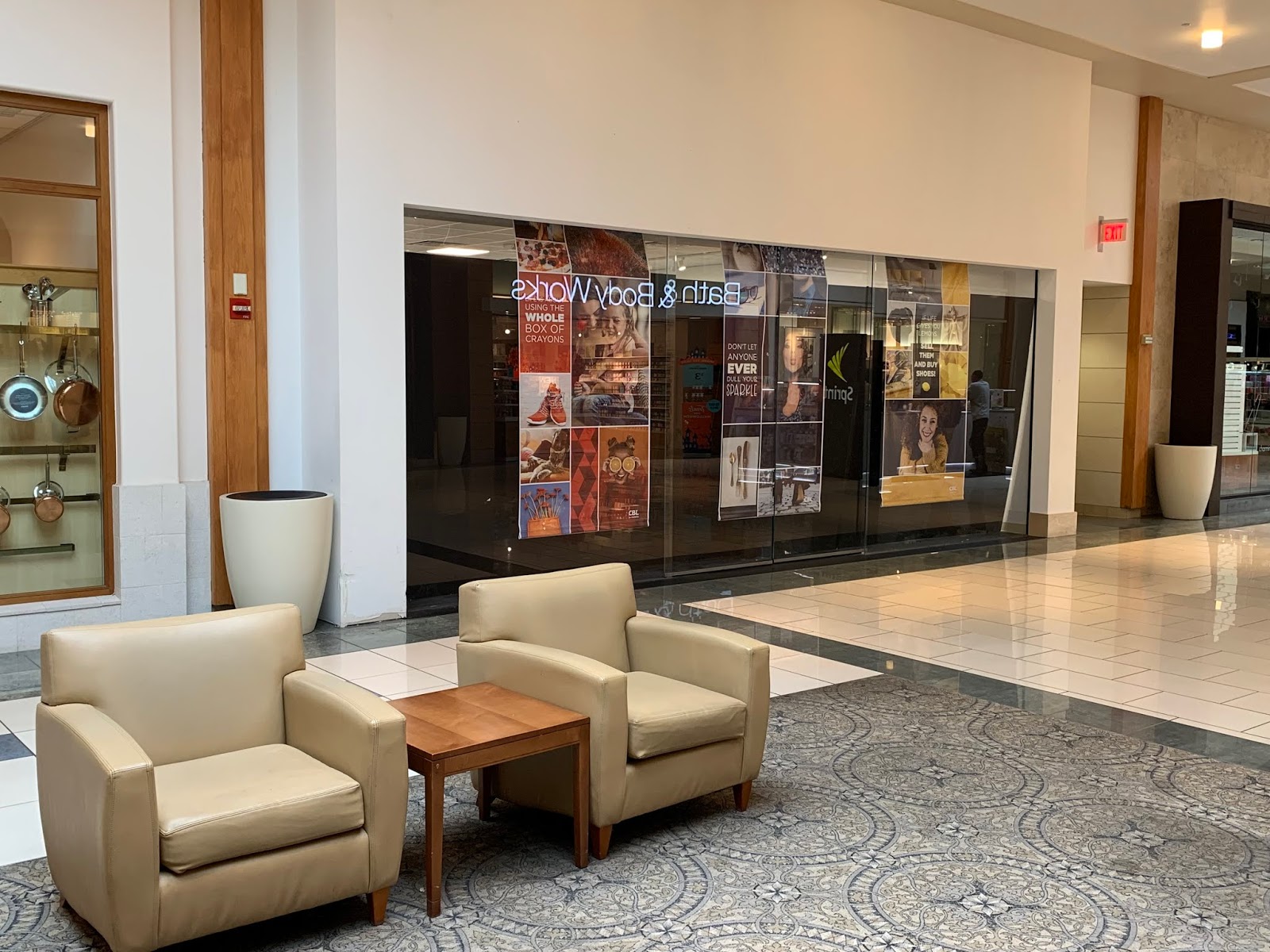 Retiring Guy's Digest UPDATE Scrubs now occupies longvacant Apple