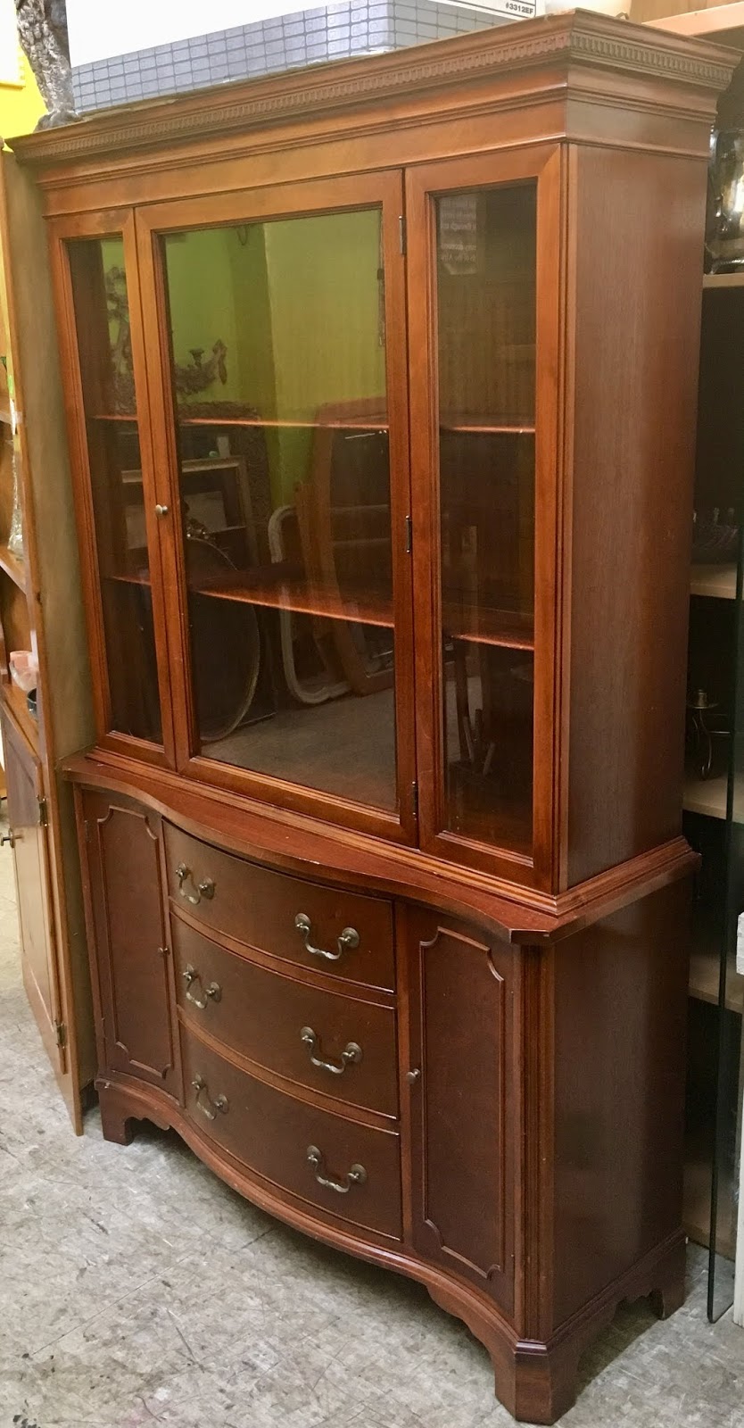 Uhuru Furniture & Collectibles 467207 Hardwood 1Piece China