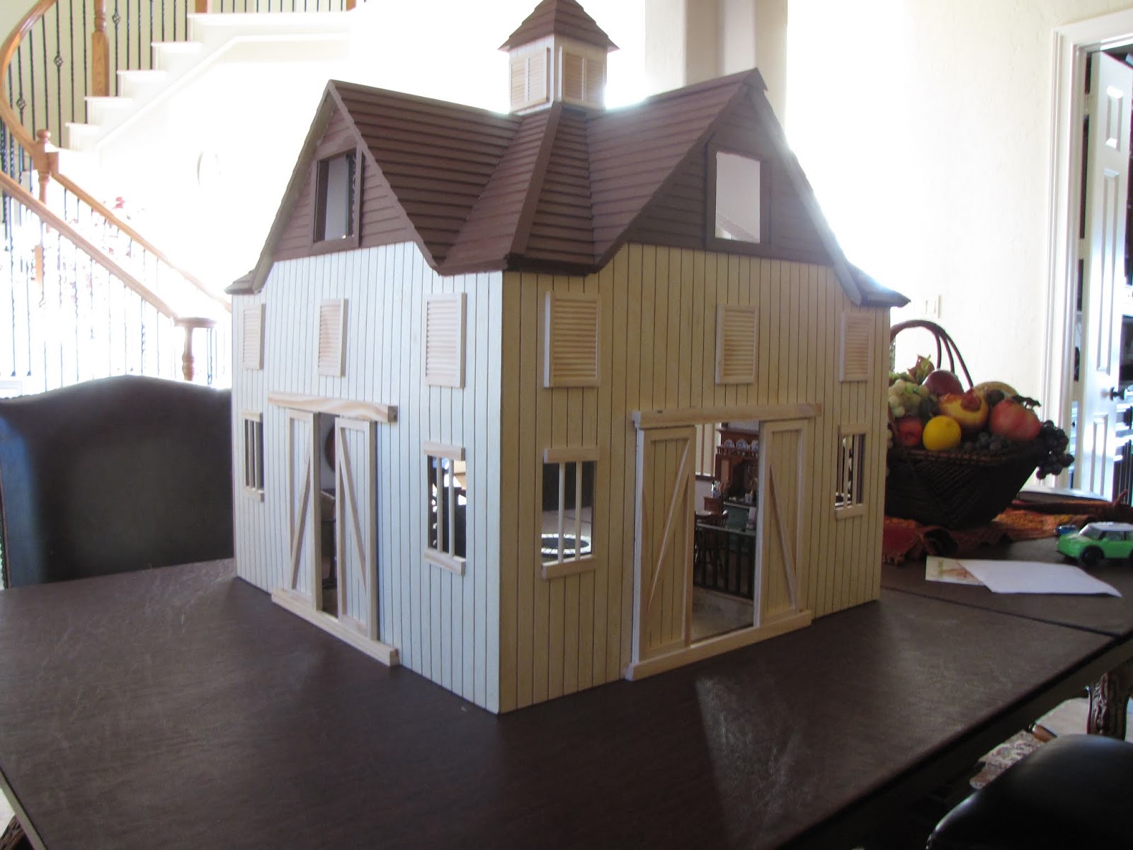Barn Dollhouse