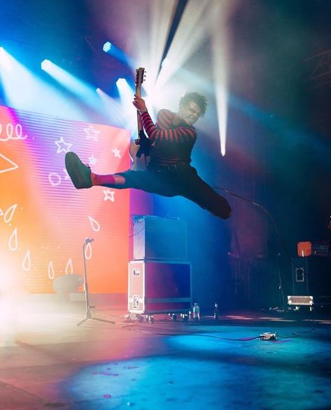 텐션이 저세상급인 할시 남자친구.JPGIF | 인스티즈