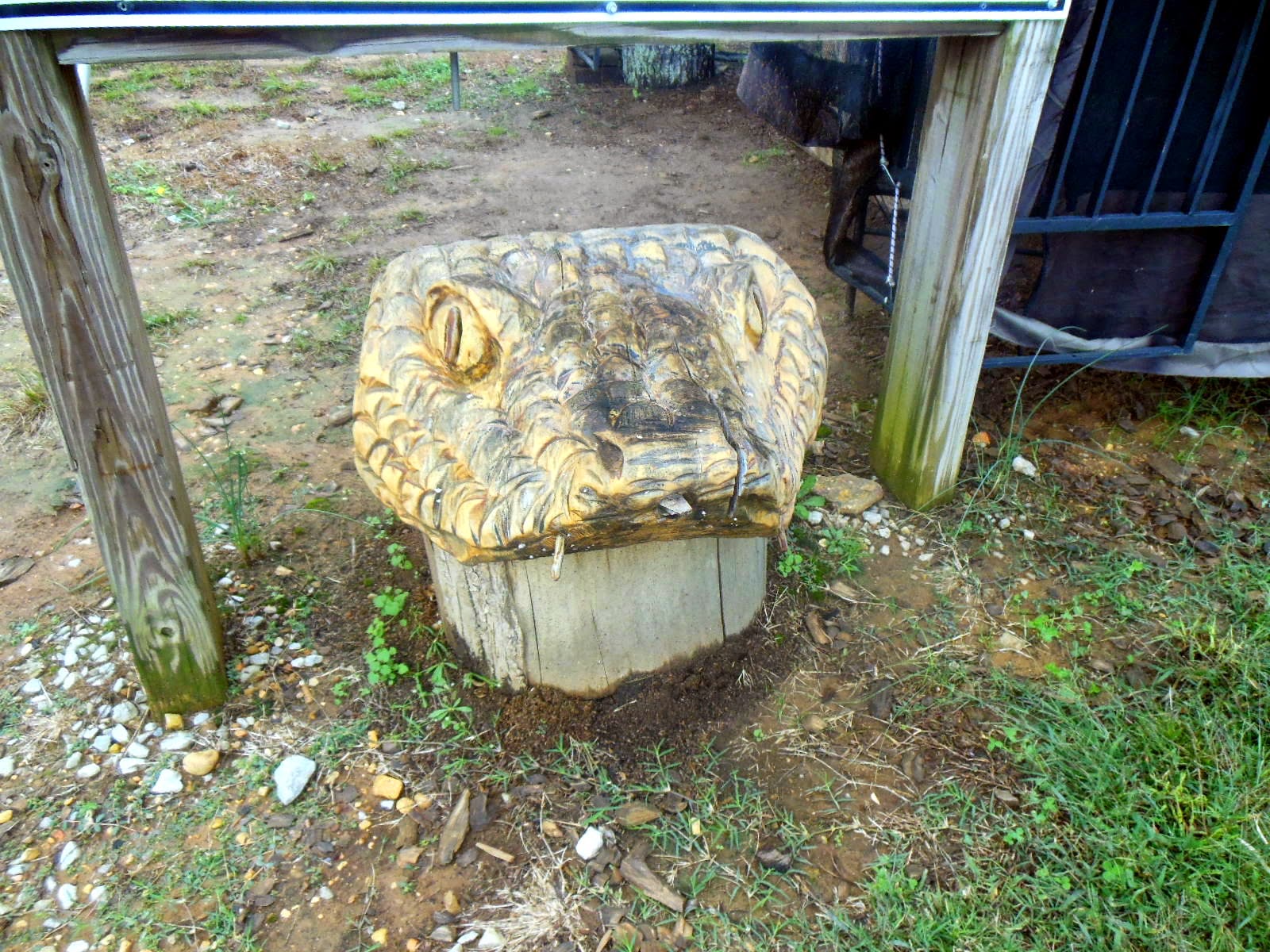 Fleur de Lolly Dining Out Southeast Rattlesnake Saloon, Tuscumbia