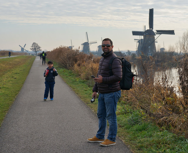 Já pensou em visitar os belos moinhos de vento na Holanda? - edublin