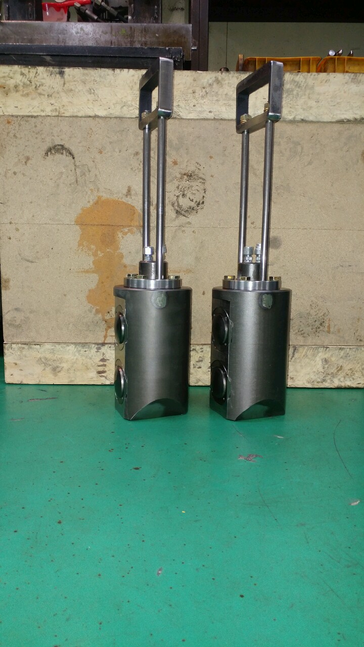 Drill & Split Rocks ! How to make order details for a new Rock Splitter?