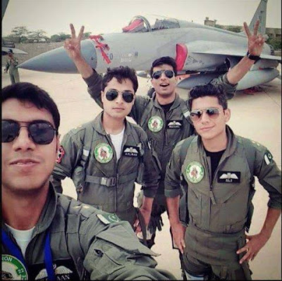 Pakistan Air Force (PAF) Young Pilots Pictures in Uniform - Latest Pakistani Pictures, Videos