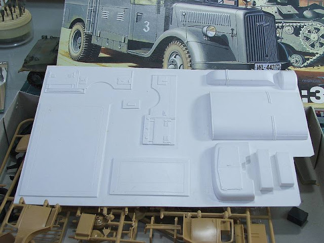 Panzerserra Bunker- Military Scale Models in 1/35 scale: Opel Blitz  Tankwagen Kfz. 385 - case report