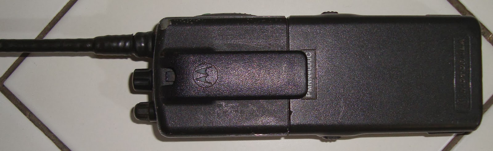 RADIO SELLER: Motorola GP 68 UHF