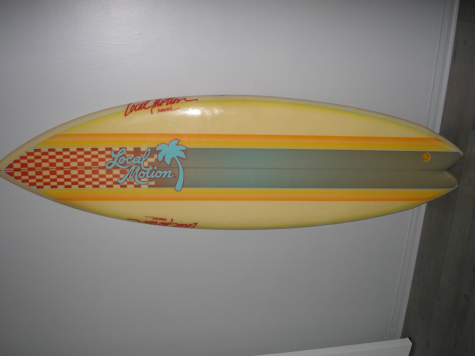 vintage surfboard collection France Vintage Surf Twin fin Local Motion
