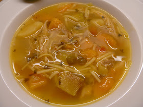 Lindaraxa: Sopa de Pollo...Cuban Style Chicken Soup