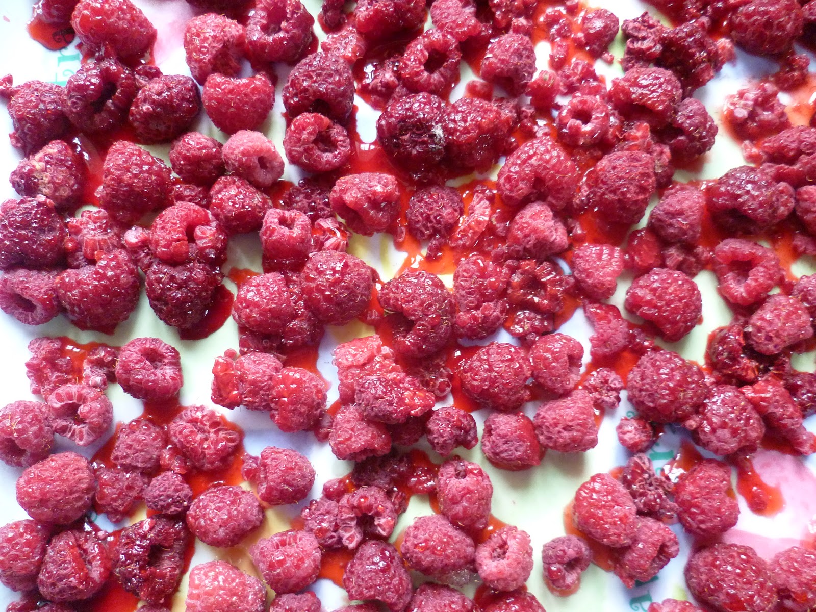 Something tasty in the woodshed A recipe for raspberry jam (with frozen raspberries)