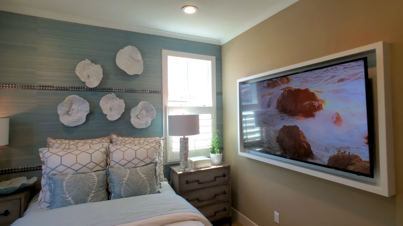 28 Photos vs. Model Home for Sale | Luxury Home in Santa Clarita, CA vs. Interior Design Tour