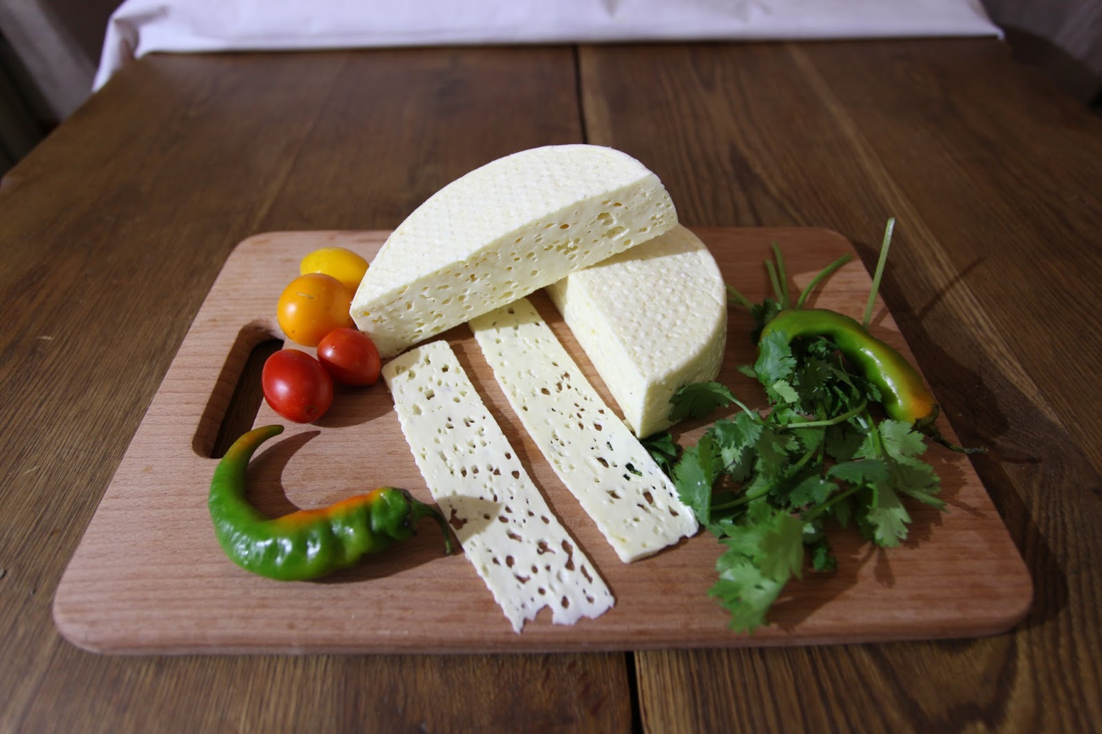 сыр брынза 1 кг. сыр брынза фото. брынз ли. сыр рассольный брынза. сыр брынза.