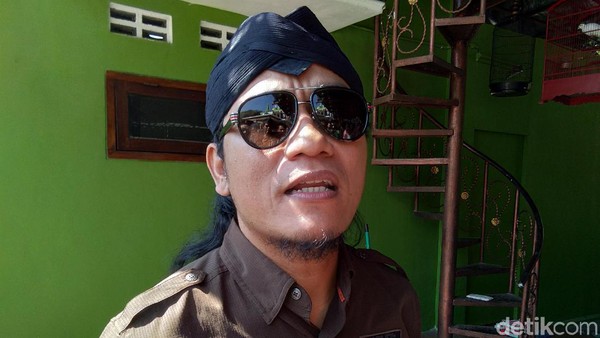 Gus Miftah Dilarikan ke RS Usai Ceramah di Rembang Semalam Gus Miftah Dilarikan ke RS Usai Ceramah di Rembang Semalam