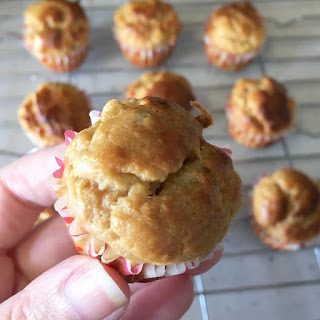 Banana and peanut butter pupcakes