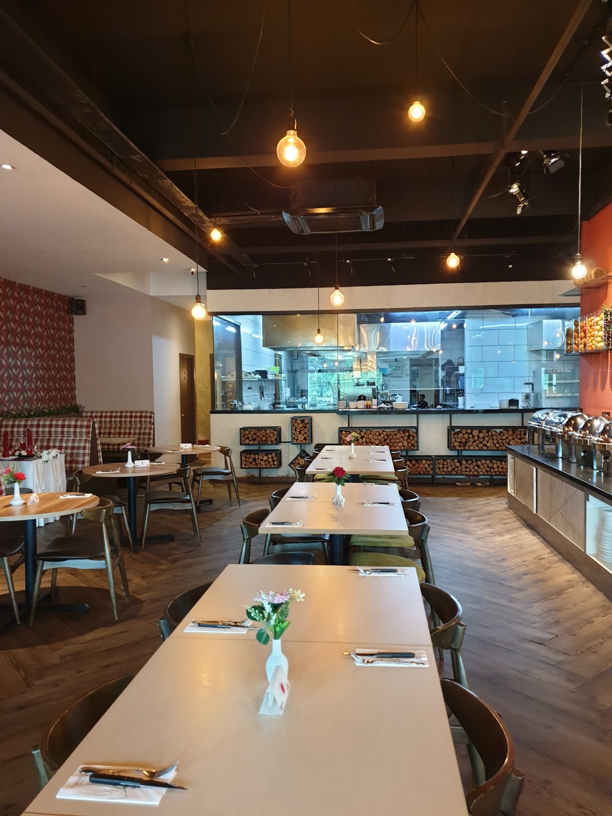 Vista Brasserie By Chef Zubir