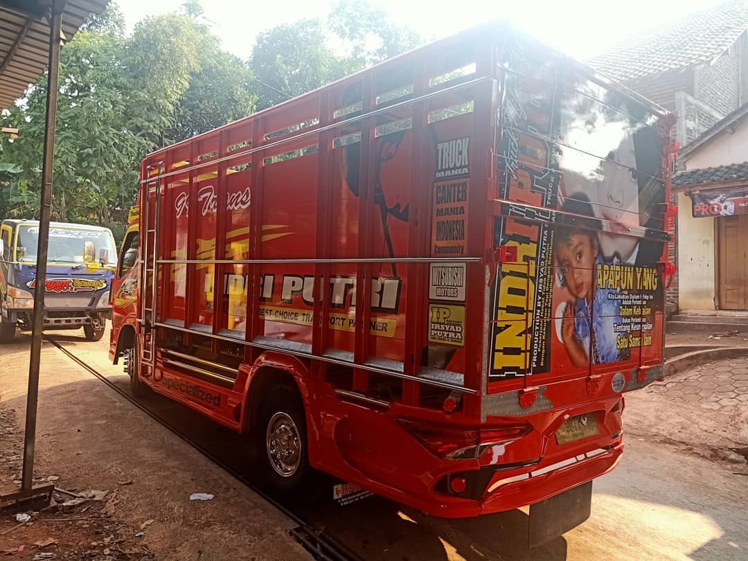 30 Bak Truk Warna Ungu, Paling Keren!