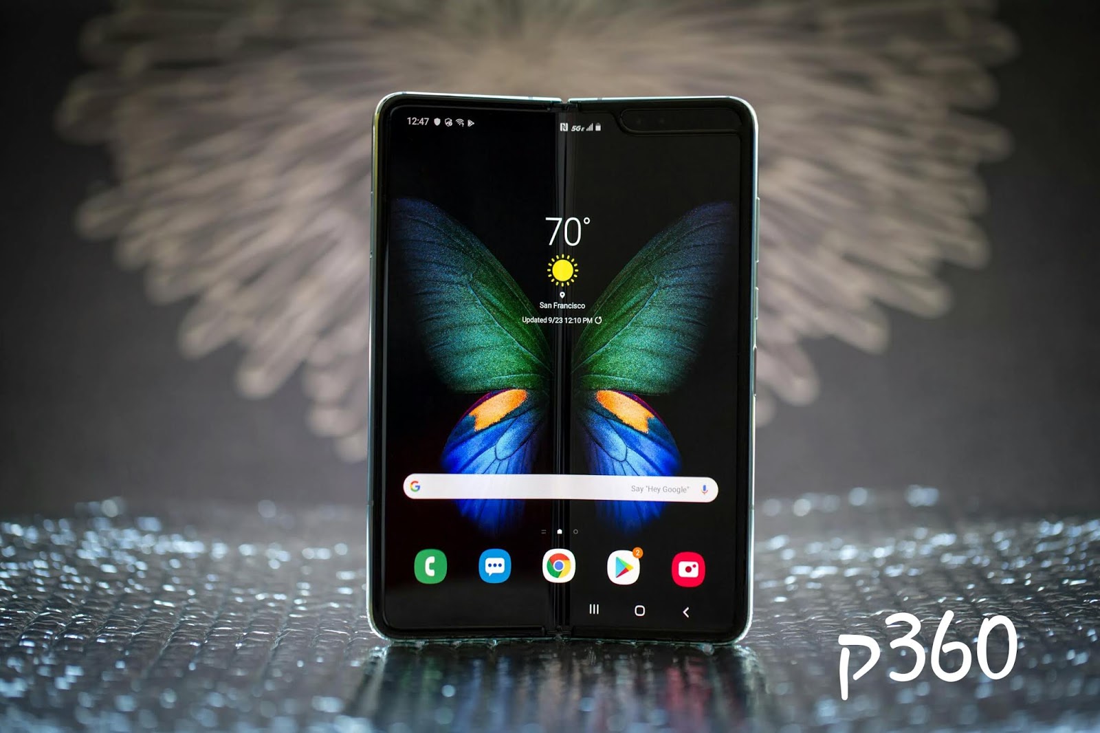 Samsung Galaxy fold Tablet with phone Have fun