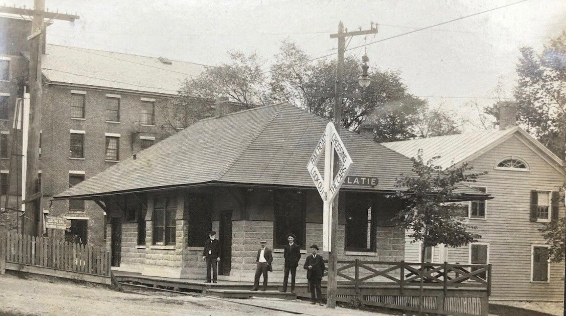 Vintage Railroad Pictures Albany & Hudson interurban station, Valatie