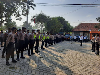 Apel Kesiapan Polres Indramayu Sambut Pleno KPU Apel Kesiapan Polres Indramayu Sambut Pleno KPU