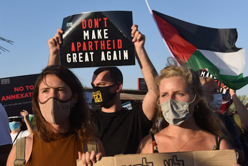 Egyptian Chronicles: We do not need Spider walking people , We need ...