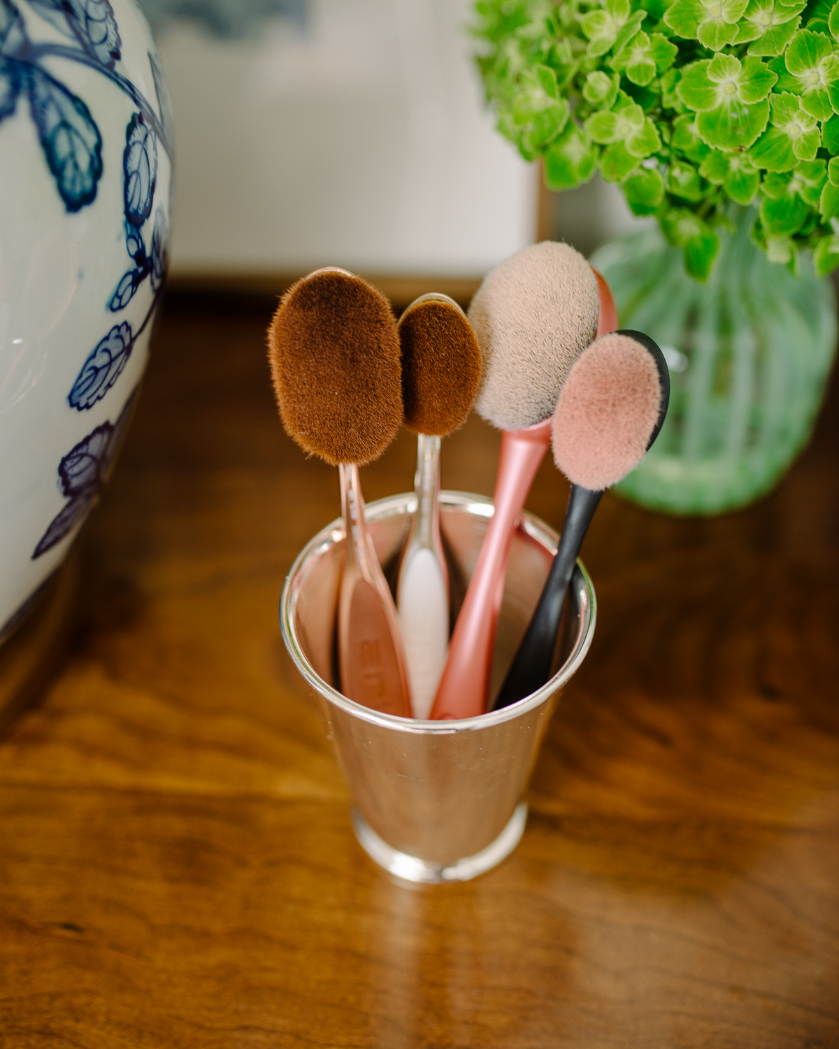 Summer Wind Review Real Techniques vs Artis Oval Makeup Brushes