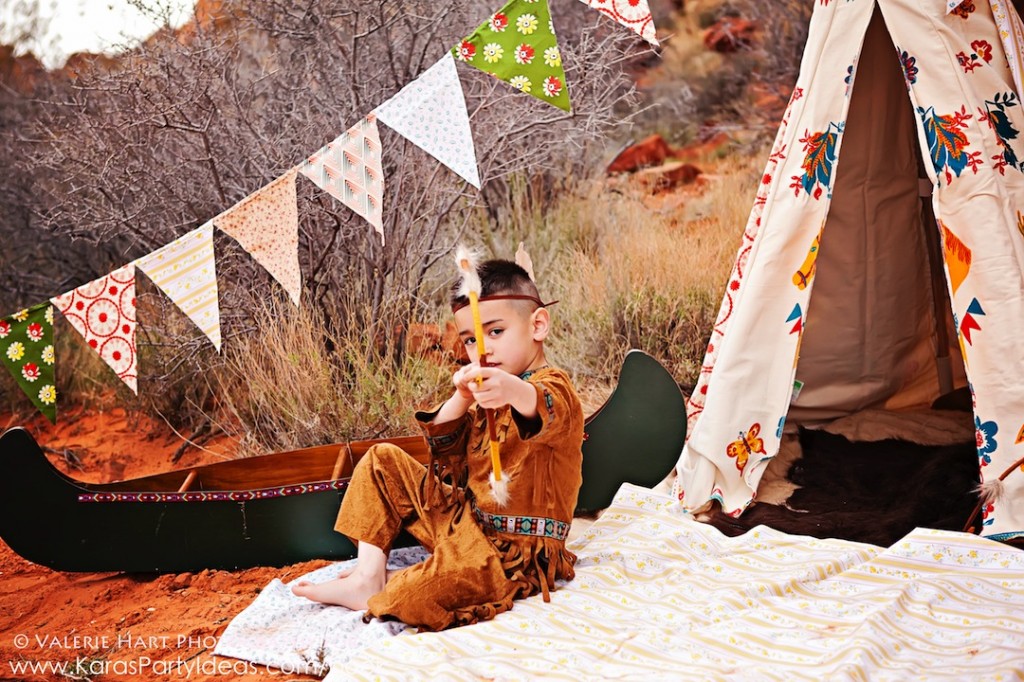 Adriana Gaspar e Marcela Castro Festa de índio!