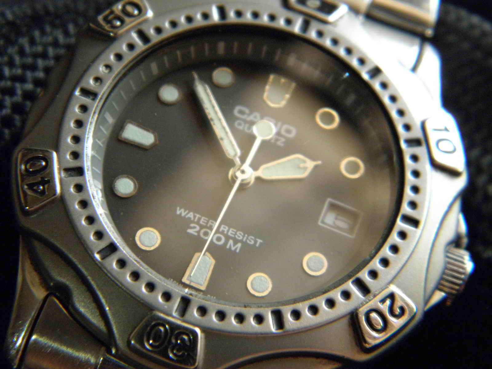 kiosku: sold, casio wr 200 m
