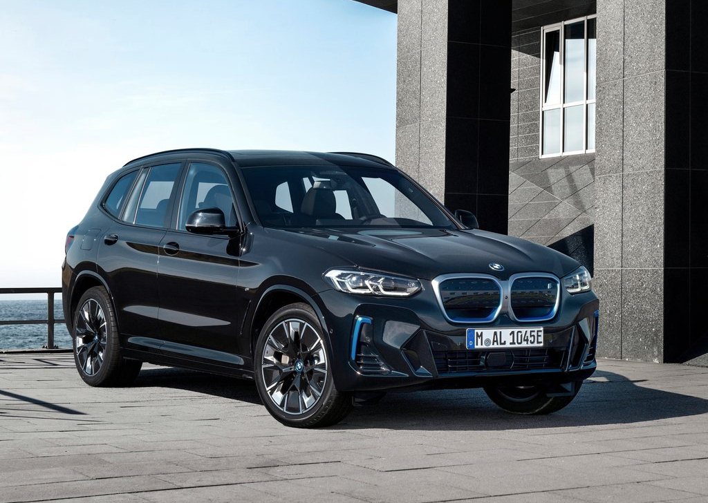 2022 BMW iX3