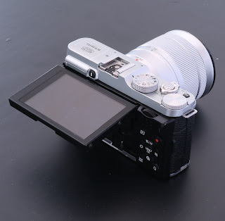Mirrorless Fujifilm X-A2  Bekas Di Malang