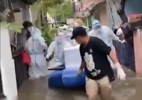 Viral Polisi Rampas HP Warga yang Merekam Evakuasi Jenazah saat Banjir, Publik Kecewa
