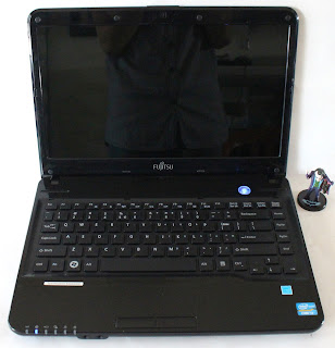 Laptop FUjitsu LH532 Core i3 SandyBridge