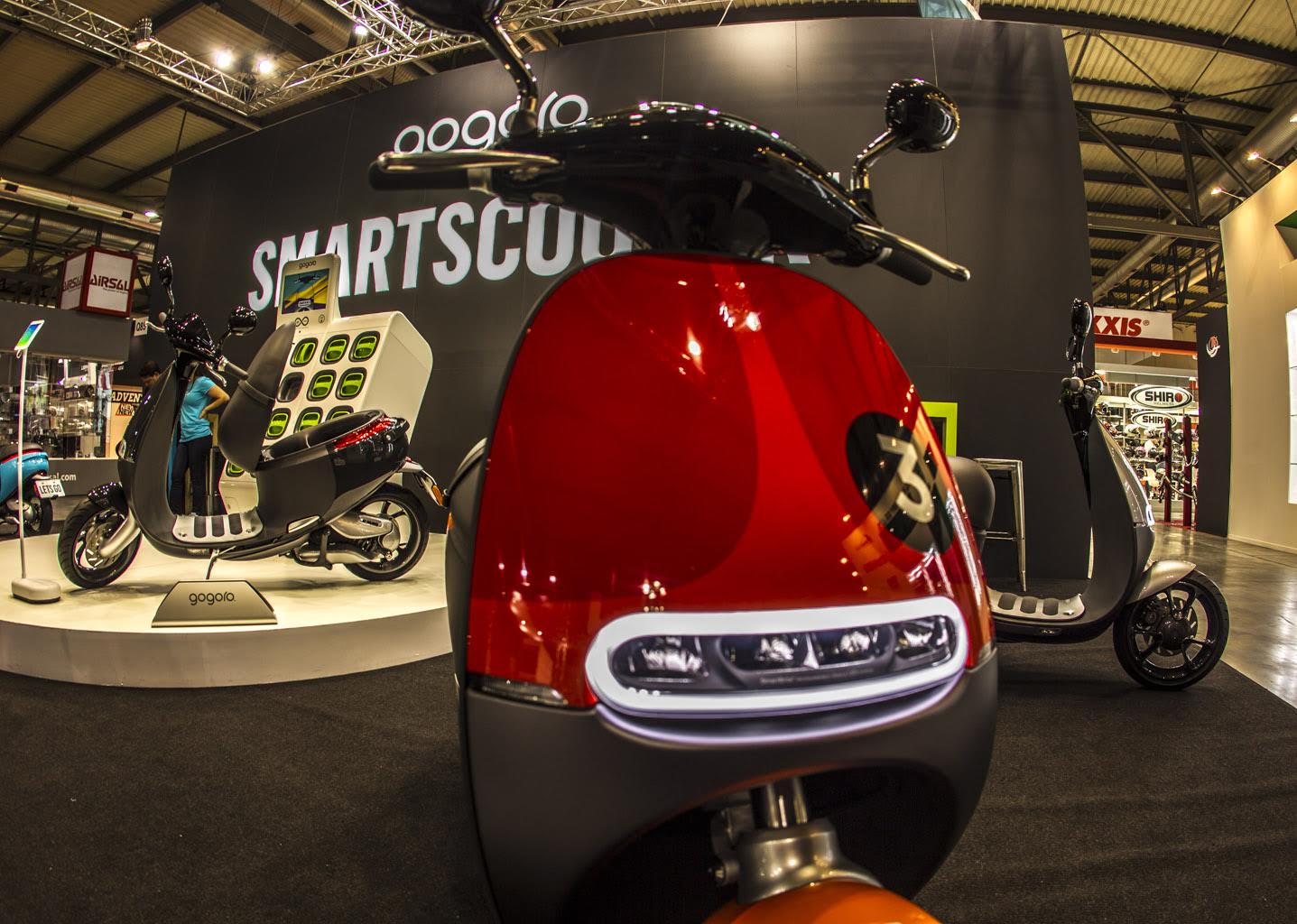 Скутер Gogoro