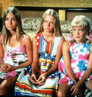 Brady bunch mini skirts Older Is The New Black The Brady Sisters Of Skirts