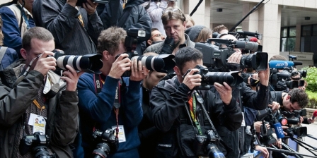 Pengertian, Karakteristik, Jenis dan Syarat Foto Jurnalistik
